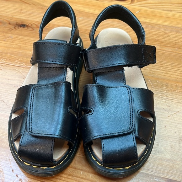 Dr. Martens Moby ll J Black Sandals Kids Sz 2 Unisex Open Hook and Loop Velcro - Picture 2 of 11